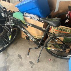 Schwinn mountain bike
