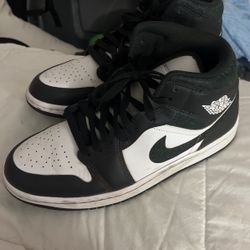 Jordan Air 1 Mid Panda Elephant 