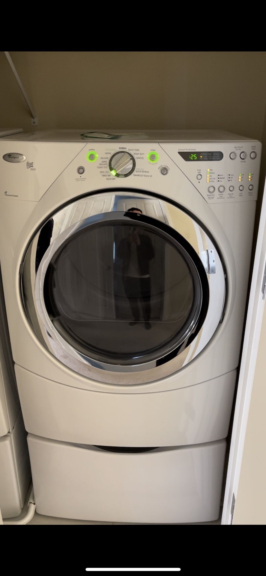 Whirlpoo gas dryer + Pedestal for Dryer with Storage