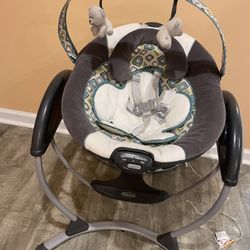 Graco Glider Baby Swing