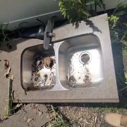 Free Counter Top With Sink 