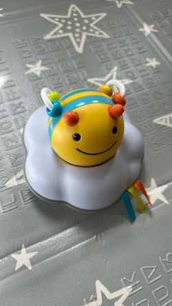 Skip Hop Explore & More Follow-Bee Crawl Toy in yellow