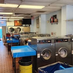 Laundromat Equipment For Sell