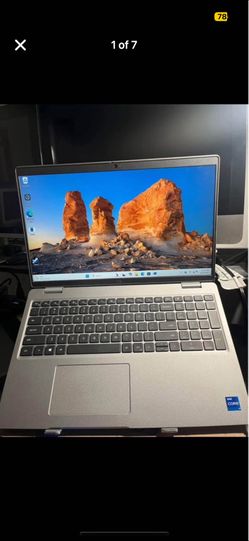 Dell Latitude 5520 15.6 inches laptop Intel i7-1165G7 16GB 256 SSD Windows 11