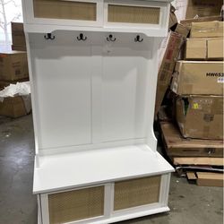 AS IS Some Damaged Assembled New Rattan Mud Room Bench With Storage and Seating Entryway Hall Tree