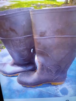 Rubber boots
