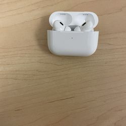 Apple Airpods Pro 2’s (Lightning Charging Case)