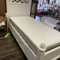Twin Bed With Mattress