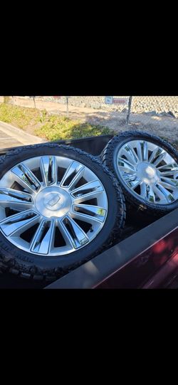 22" Cadillac Escalade Platinum OEM rims w/ tires