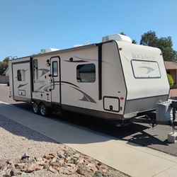 2015 River forest Rockwood 2703sw
