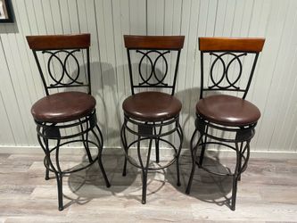 Swivel high chairs