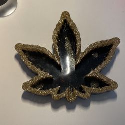Weed Leaf Ashtray Epoxy