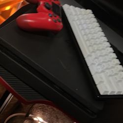 PS4 Slim 2 Controller Razer Key Board 