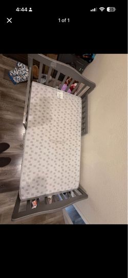 Toddler bed