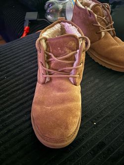 UGGS