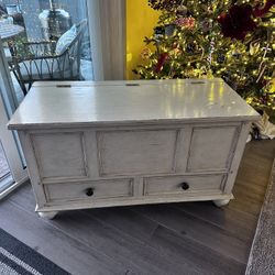 Thomasville Cedar Chest