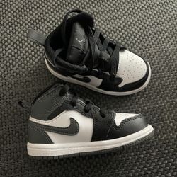 6C Toddler jordan 1 mid 