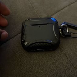 AirPod Gen 4 Very Good Conditions Comes With Case And It’s Clean Used Only A Couple Times 