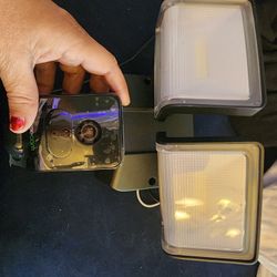 2  Floodlight Cameras 2 Way Audio