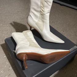 Kenneth Cole Womens Ivory Boots