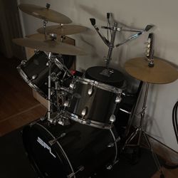 Drum For Sale ..  Guitar Extra Free…