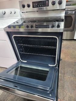 SAMSU G SET STEAM WASHER AND STEAN DRYER