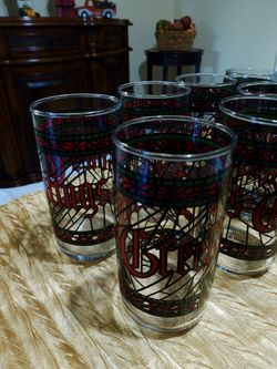 8 Vintage LIBBEY Christmas Glasses $80 dólares