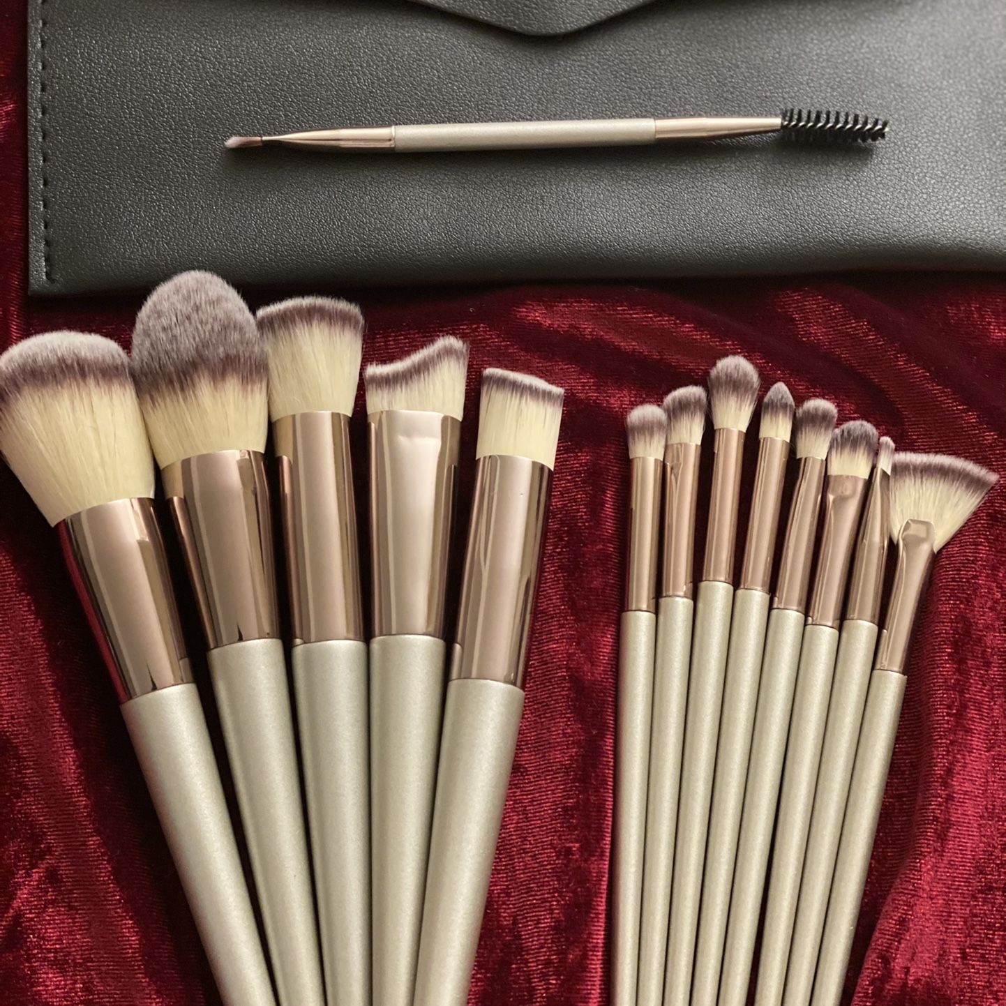 Brushes Set