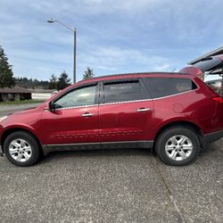 2012 Chevy Traverse LS AWD