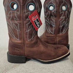 New JUSTIN BOOTS Size 9 Wide 