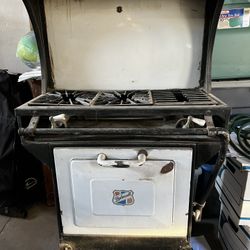 Antique Bake Well Oven 