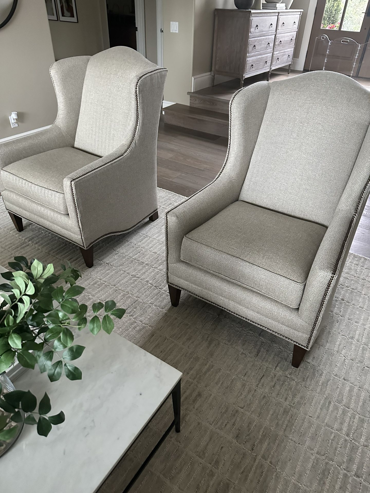 4 Matching Wingback Chairs With Modern Arm W/nailheads