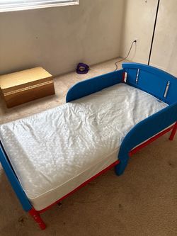 Children’s Toddler Bed with mattress