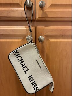 Michael kors large wristlet