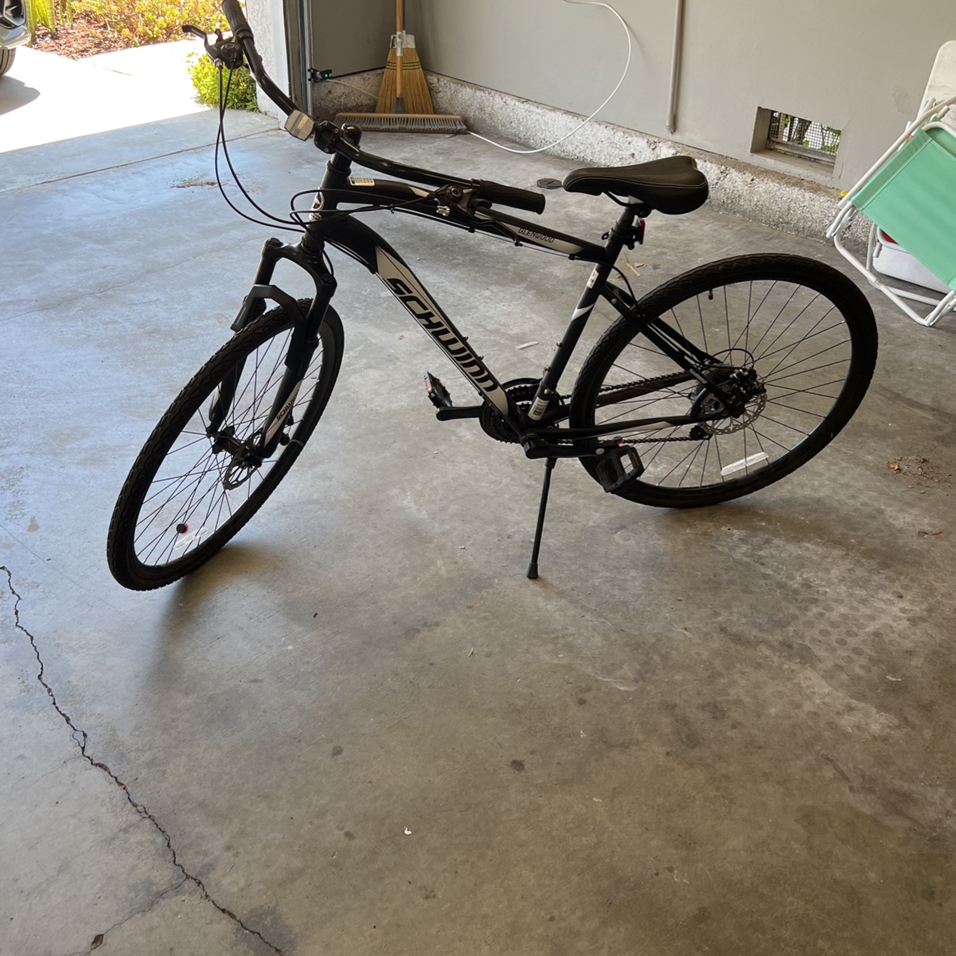 Schwinn Glenwood Bike