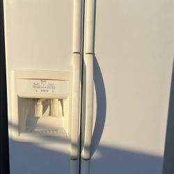 Whirlpool Refrigerator 