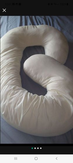 Pregnancy pillow