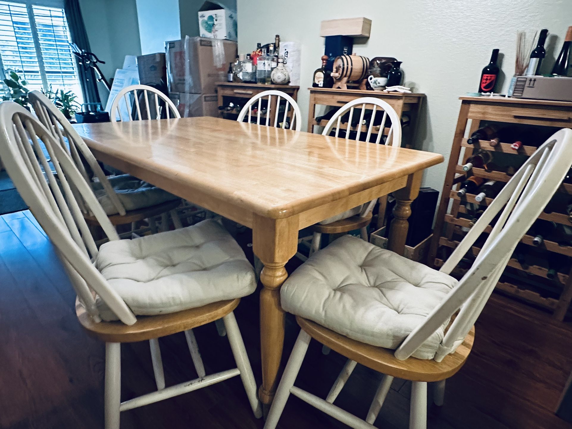 Solid Wood Dinning Table 🪵 