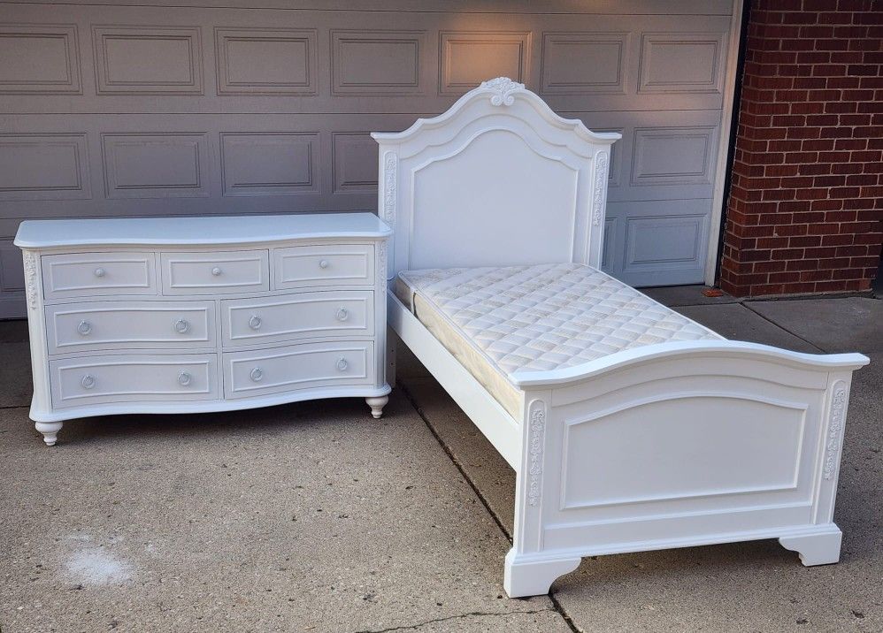 Twin White Bedroom Set