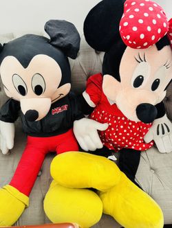 Disney Jumbo Mickey and Minnie Mouse