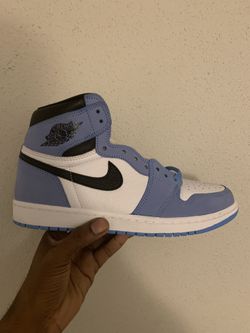 AIR JORDAN 1 UNIVERSITY BLUE