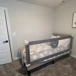 Toddler Bed Rail, Perfect Condition 