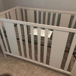 Baby Crib 