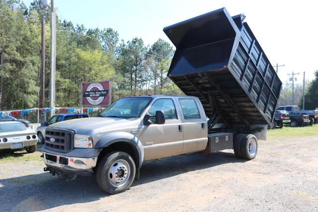 2005 Ford F550 Super Duty Crew Cab & Chassis