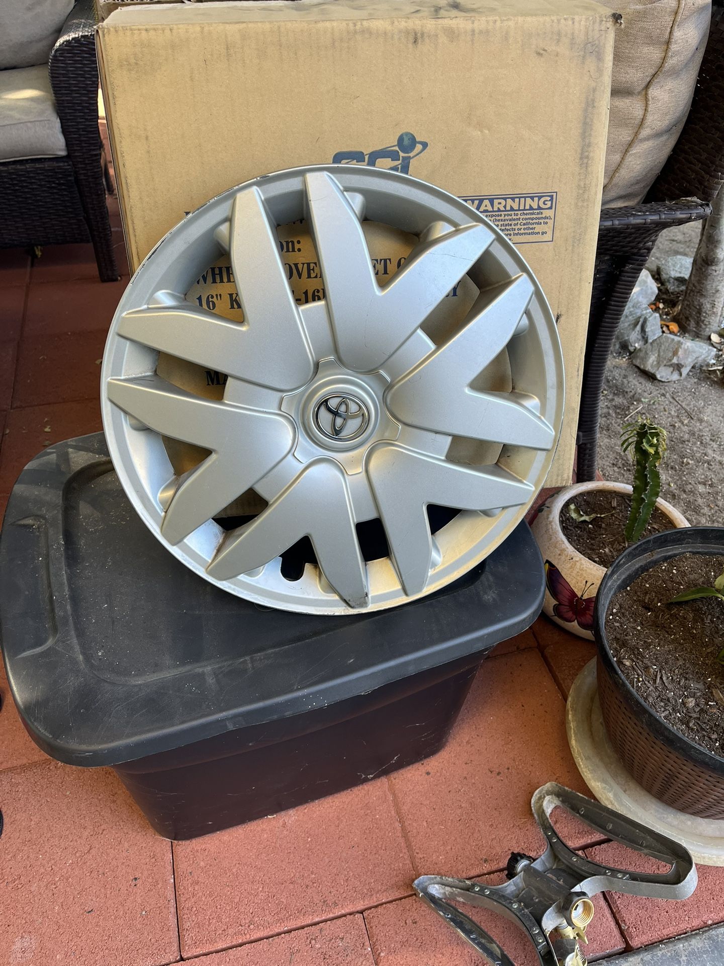 2007 Toyota Sienna OEM Wheelcovers