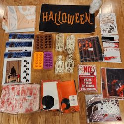Halloween Horror Party Decorations Bundle Lot of 30+ Items White Skull
