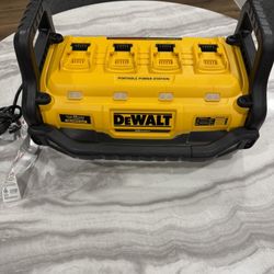 📌DEWALT 1800 Watt Portable Power Station and 20V/60V MAX Lithium-Ion Battery Charger) 👉PRECIO FIRME NO MENOS👉$400