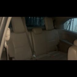 2012 Honda  Odyssey Mini Van Leather Seats!!