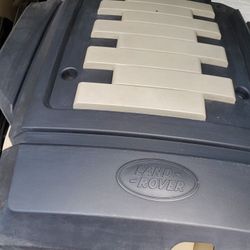 2006-10 RANGE ROVER HSE ENGINE COVER....
