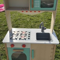 Kids Play Kitchen